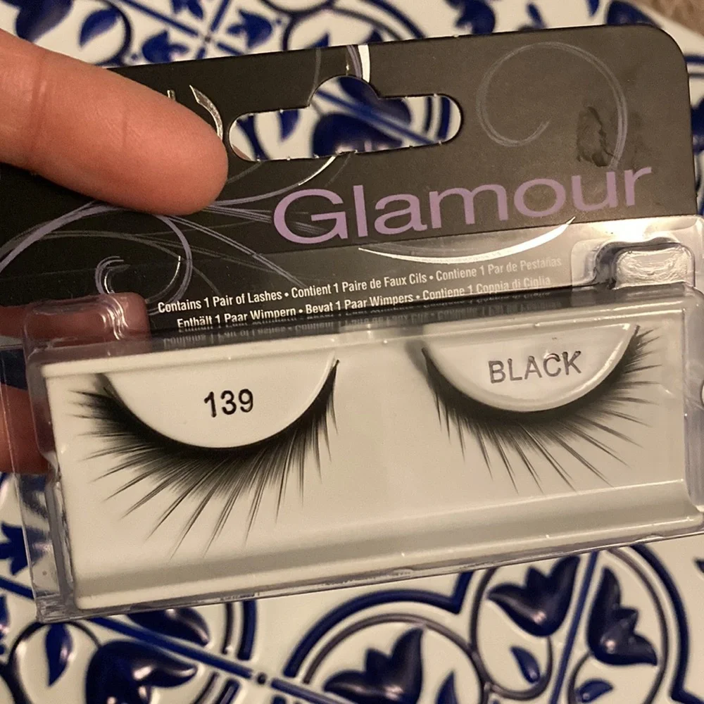 Ardell Glamour Lashes Bundle - Picture 6 of 6